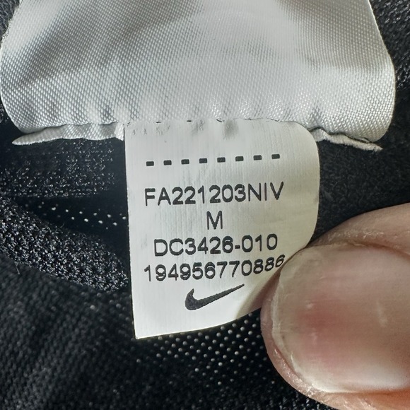 Nike Dri-FIT Cropped‎ Polo Shirt Black Loose Fit DC3426-010 Womens Size M - Picture 8 of 9